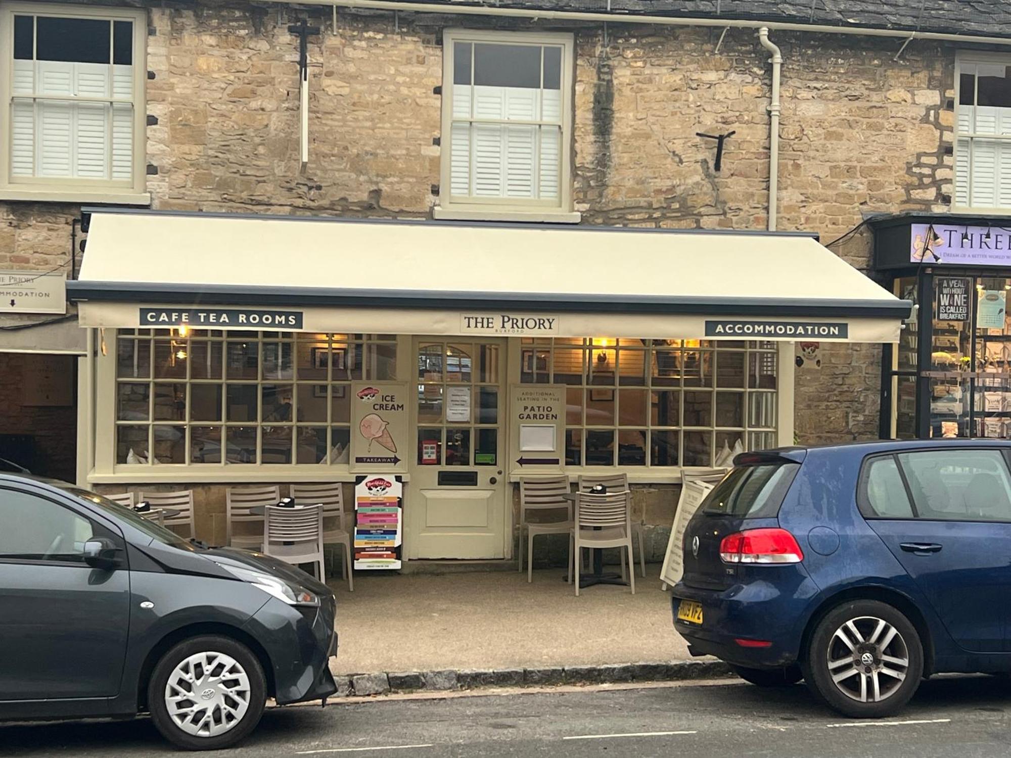 Priory Tearooms Burford With Rooms Luaran gambar