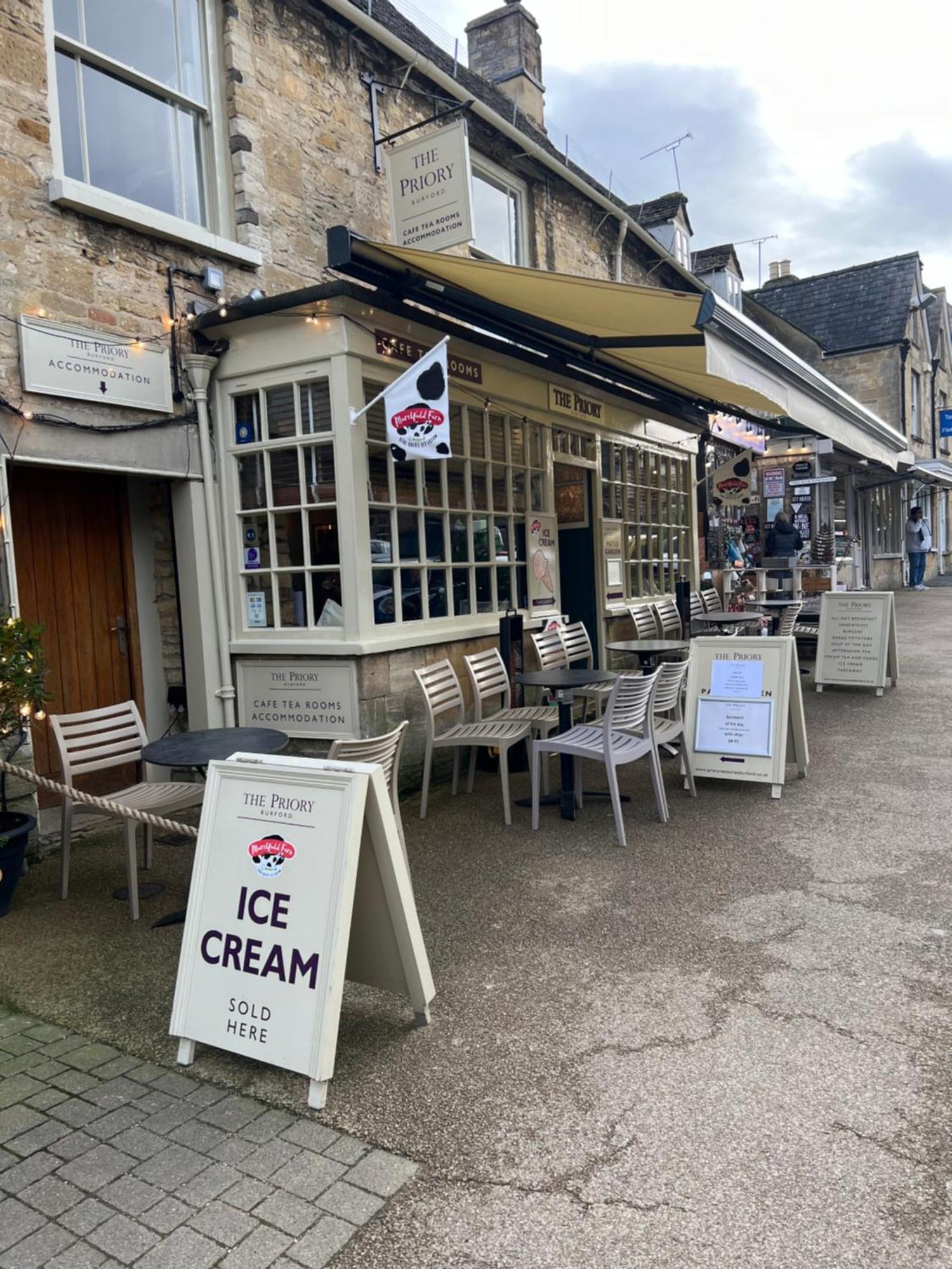 Priory Tearooms Burford With Rooms Luaran gambar