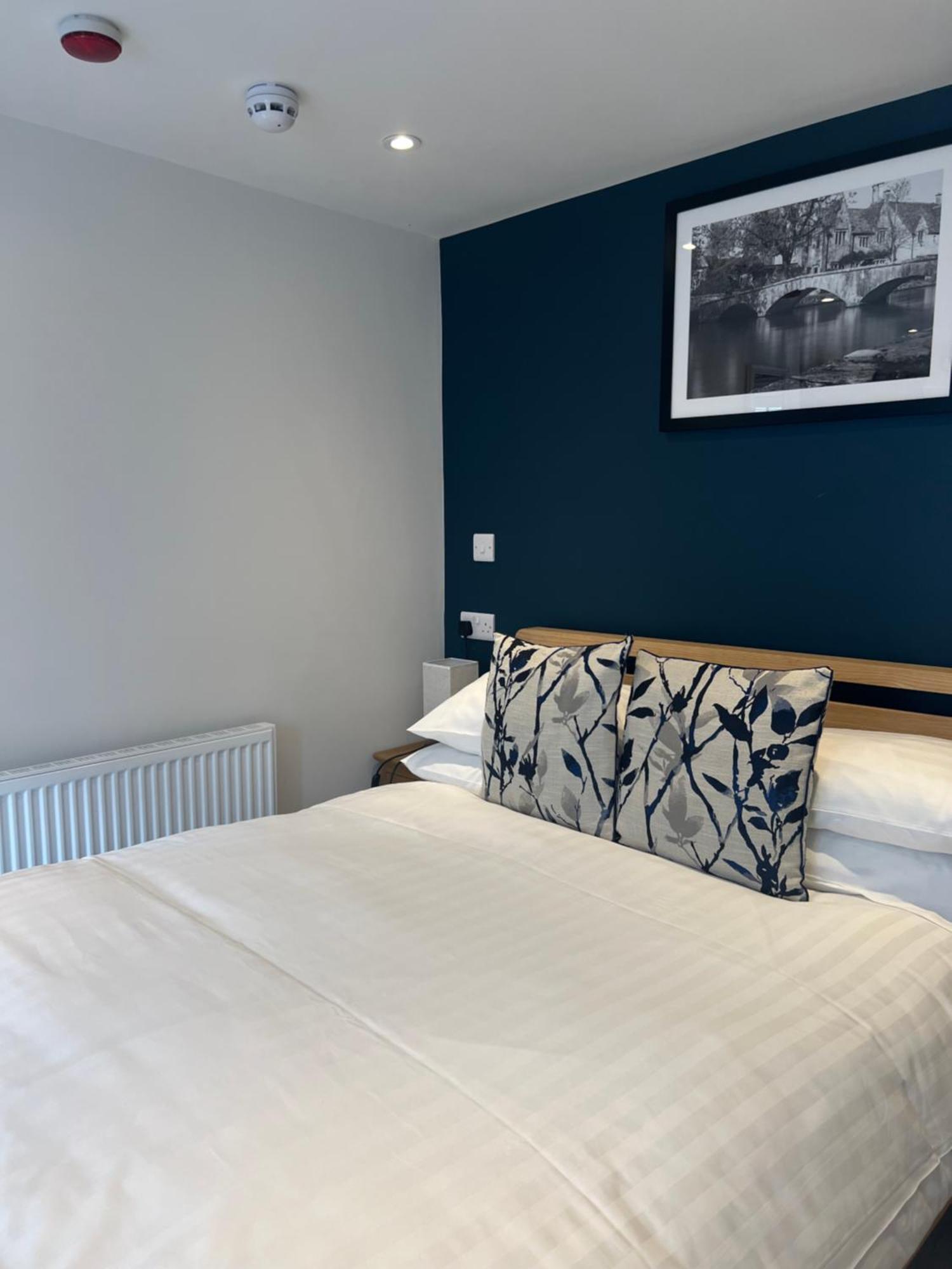 Priory Tearooms Burford With Rooms Luaran gambar