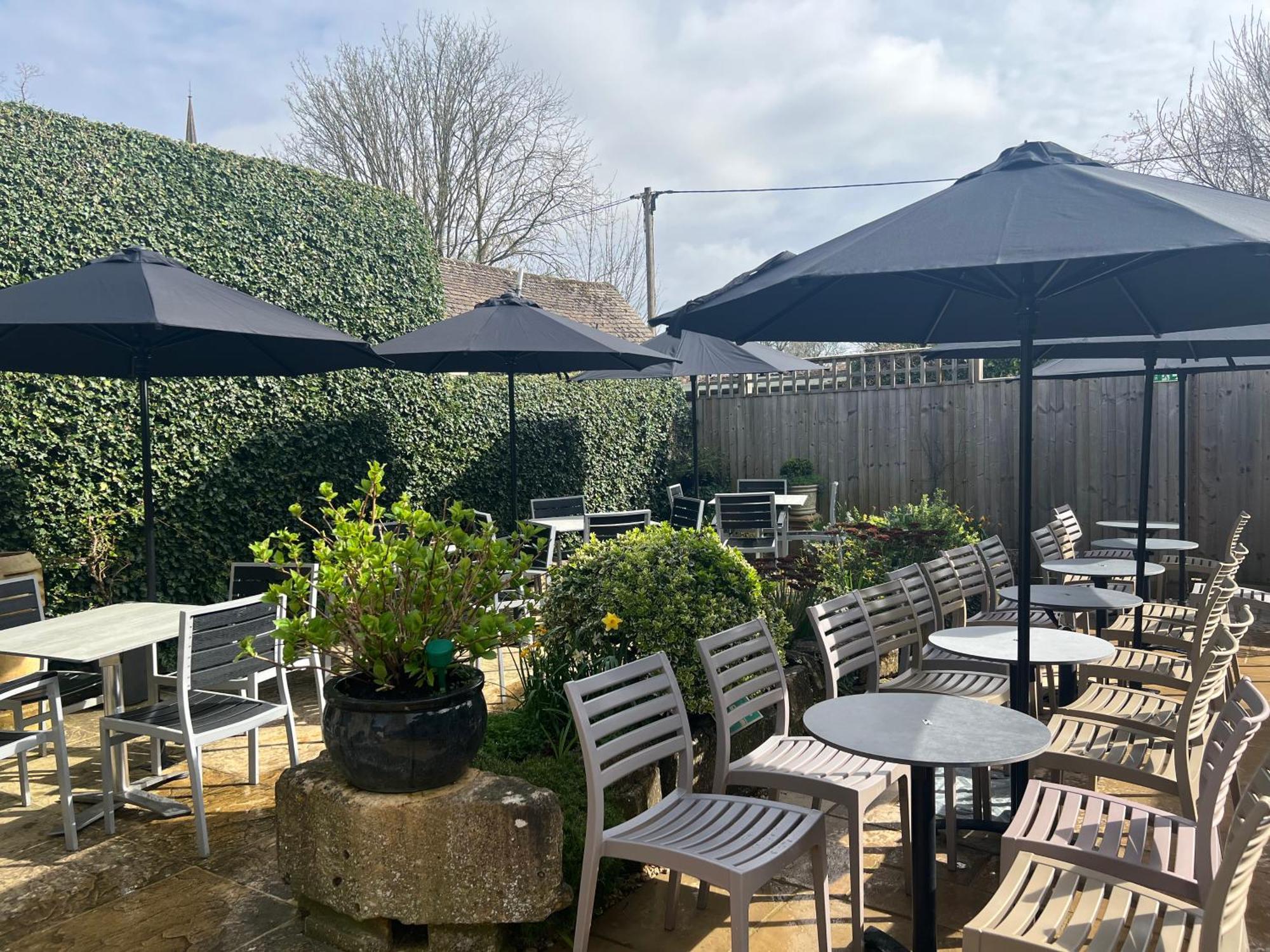 Priory Tearooms Burford With Rooms Luaran gambar