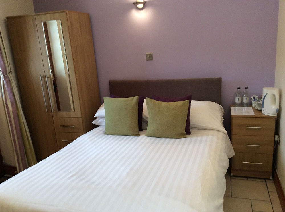 Priory Tearooms Burford With Rooms Luaran gambar