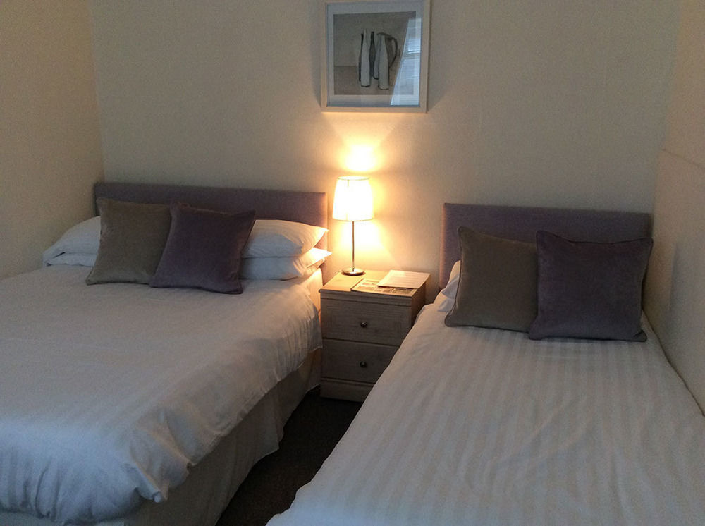 Priory Tearooms Burford With Rooms Luaran gambar